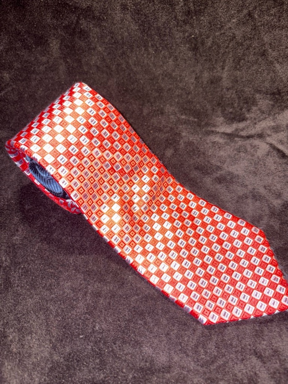 Tommy Hilfiger Men's Silk Geometric Print Necktie One Size Red Blue Prep EUC